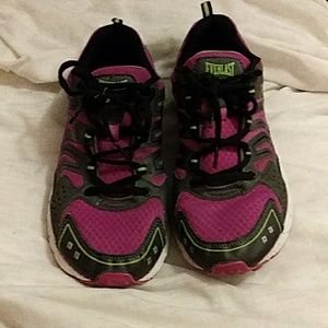 Woman's everlast sneakers